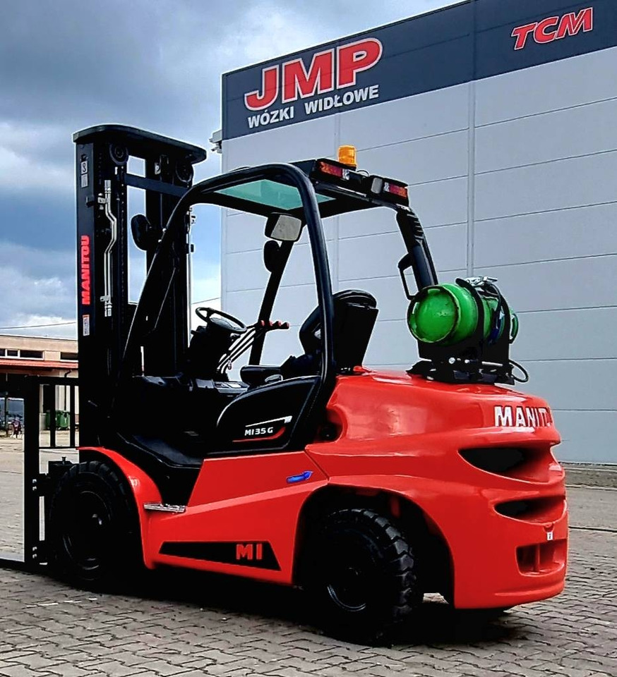 Manitou MI 35 G TRIPLEX 4700mm - Empilhador a gás: foto 1 Manitou MI 35 G TRIPLEX 4700mm - Empilhador a gás: foto 1