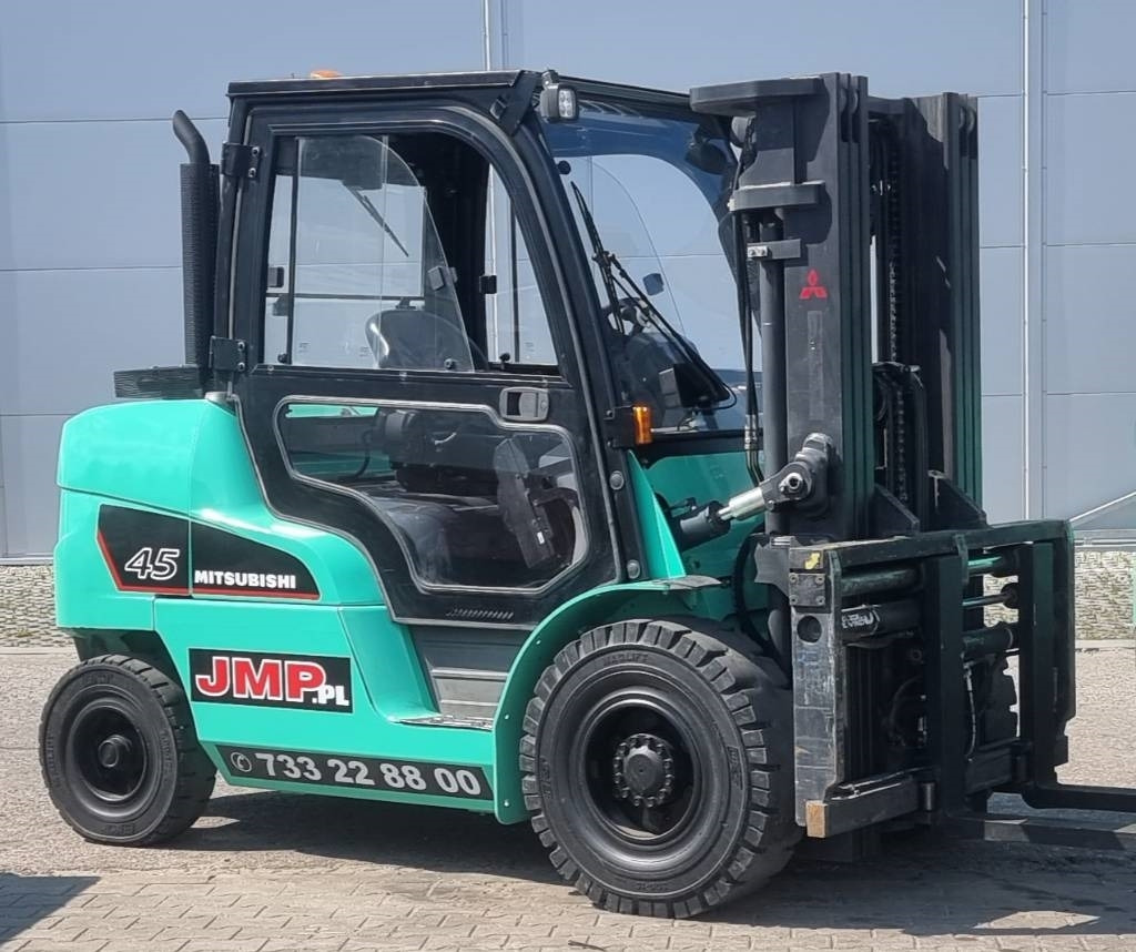 Mitsubishi FD45NT - Empilhador a diesel: foto 1 Mitsubishi FD45NT - Empilhador a diesel: foto 1