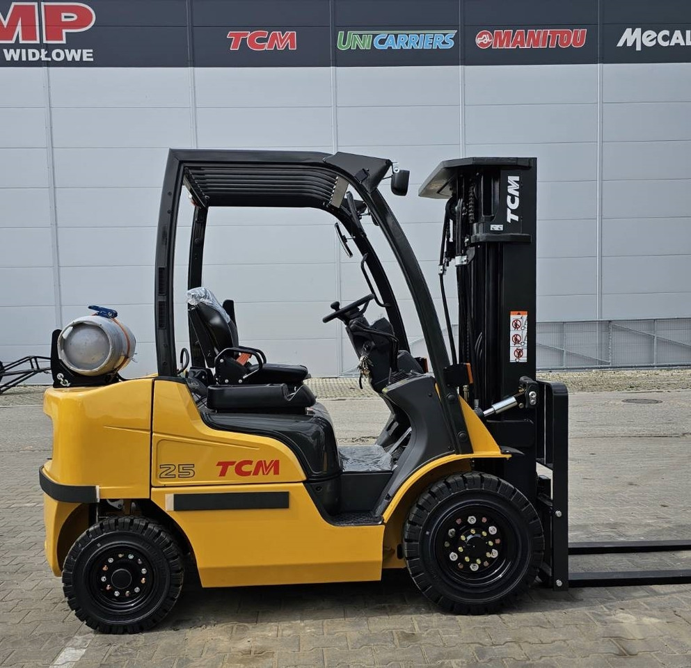 Empilhador a gás novo TCM FGE25-E2 UNUSED TRIPLEX 4700mm: foto 11