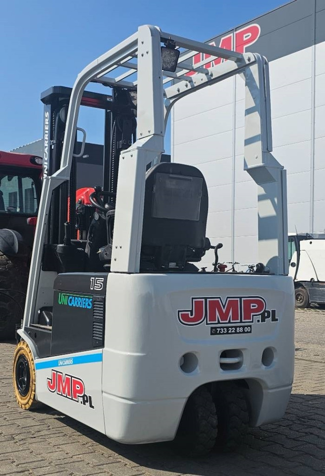 UniCarriers A1N1L15Q DRIVE-IN CAB - Empilhador elétrico: foto 3 UniCarriers A1N1L15Q DRIVE-IN CAB - Empilhador elétrico: foto 3