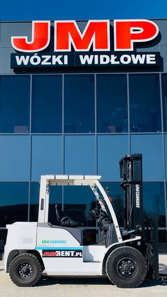 UniCarriers D1F4A35 GX35 - Empilhador a diesel: foto 3 UniCarriers D1F4A35 GX35 - Empilhador a diesel: foto 3