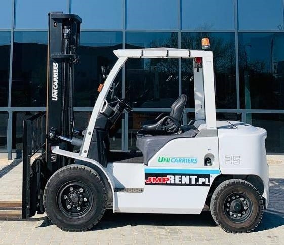 UniCarriers D1F4A35 GX35 - Empilhador a diesel: foto 2 UniCarriers D1F4A35 GX35 - Empilhador a diesel: foto 2