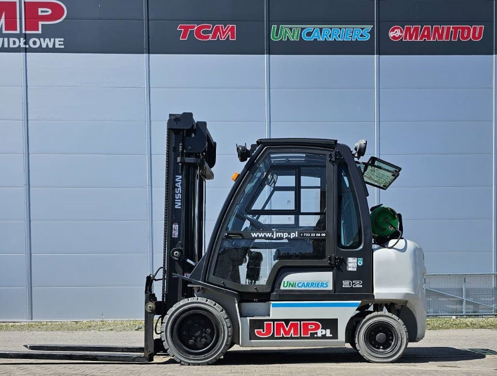 UniCarriers UG1D2A32LT - Empilhador a gás: foto 2 UniCarriers UG1D2A32LT - Empilhador a gás: foto 2