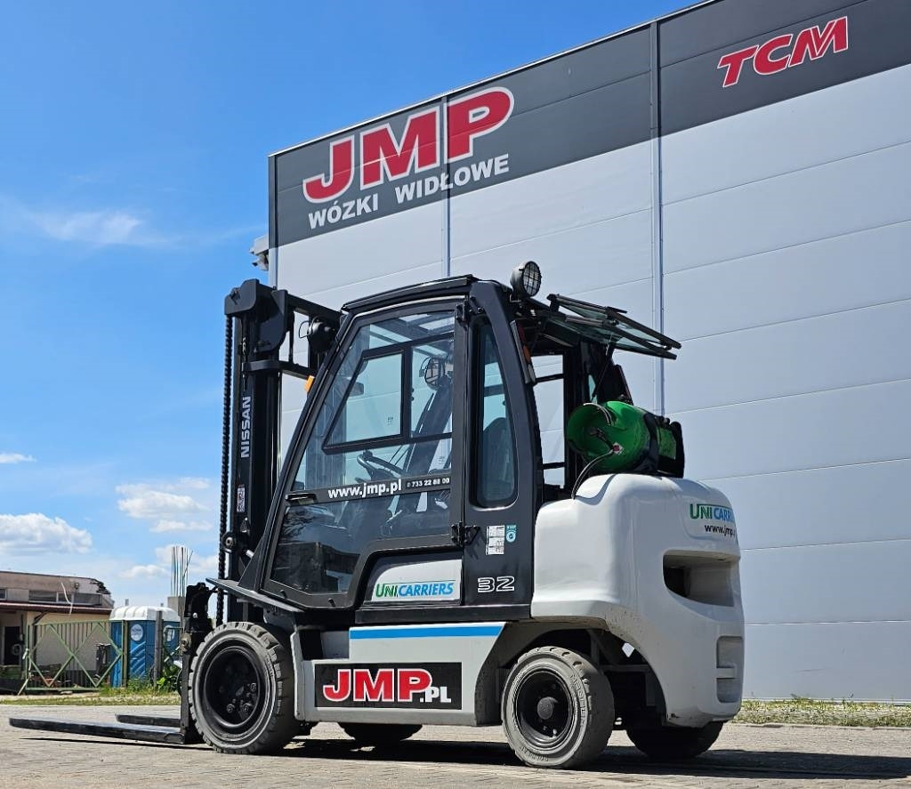 UniCarriers UG1D2A32LT - Empilhador a gás: foto 1 UniCarriers UG1D2A32LT - Empilhador a gás: foto 1
