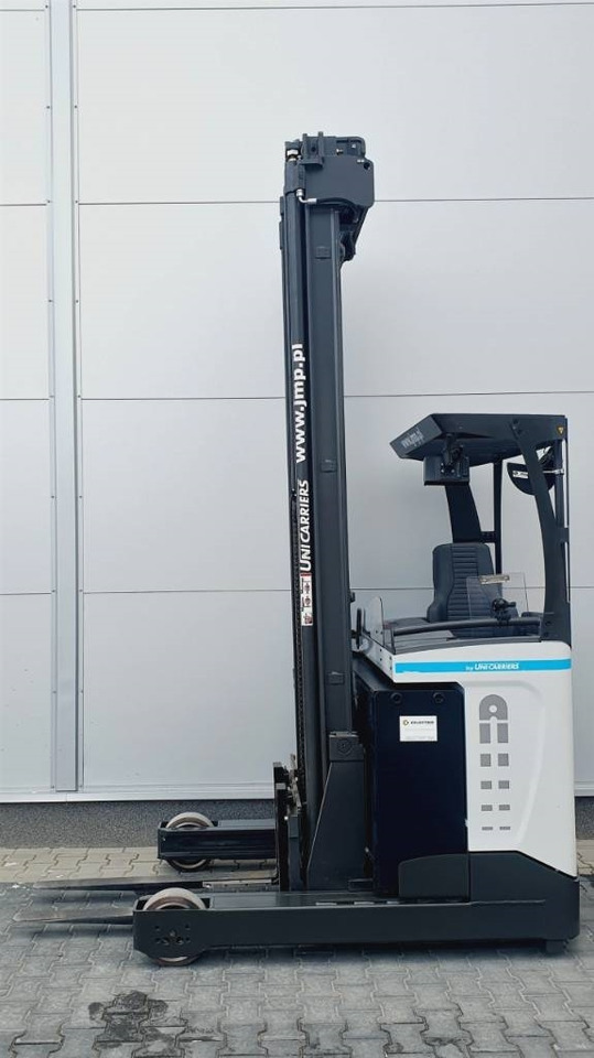 UniCarriers UMS200 DTFVRE870 - Empilhador retráctil: foto 2 UniCarriers UMS200 DTFVRE870 - Empilhador retráctil: foto 2