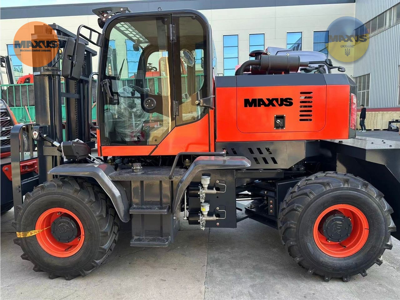 Maxus 23.04 in stock in Poland/ Wózek terenowy 4x4 / 4x4 terrain forklift / позашляховий 4x4 вилковий навантажувач / Geländestapler 4x4 Diesel - Empilhador todo-o-terreno: foto 2 Maxus 23.04 in stock in Poland/ Wózek terenowy 4x4 / 4x4 terrain forklift / позашляховий 4x4 вилковий навантажувач / Geländestapler 4x4 Diesel - Empilhador todo-o-terreno: foto 2