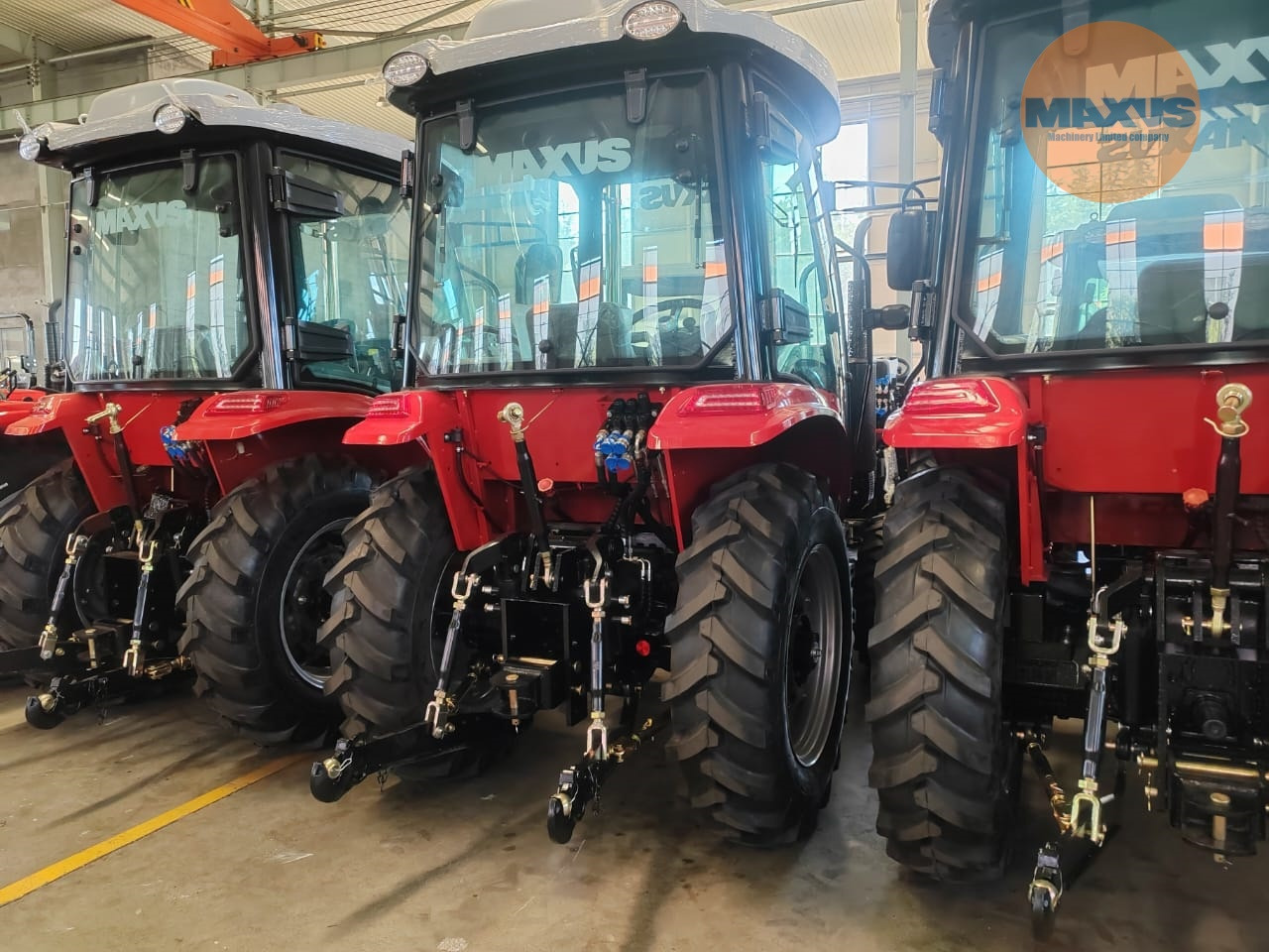 Maxus Dostępny od ręki od 23.04 w PL / Ciągnik Rolniczy 50 km 4x4 / Колісний трактор 4x4 50hp / Tractor 50hp 4x4 - Trator: foto 4 Maxus Dostępny od ręki od 23.04 w PL / Ciągnik Rolniczy 50 km 4x4 / Колісний трактор 4x4 50hp / Tractor 50hp 4x4 - Trator: foto 4