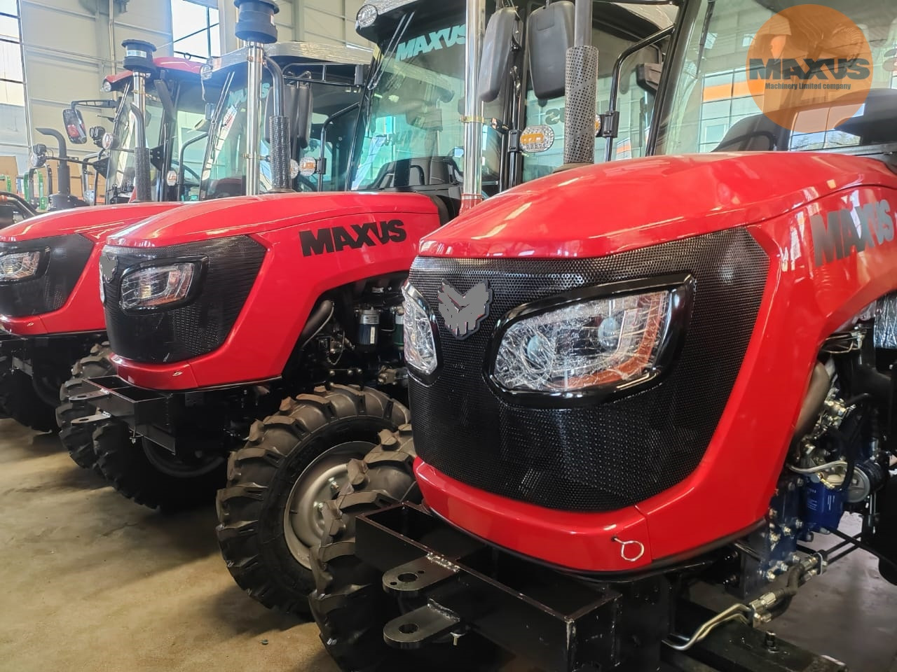 Maxus Dostępny od ręki od 23.04 w PL / Ciągnik Rolniczy 50 km 4x4 / Колісний трактор 4x4 50hp / Tractor 50hp 4x4 - Trator: foto 3 Maxus Dostępny od ręki od 23.04 w PL / Ciągnik Rolniczy 50 km 4x4 / Колісний трактор 4x4 50hp / Tractor 50hp 4x4 - Trator: foto 3