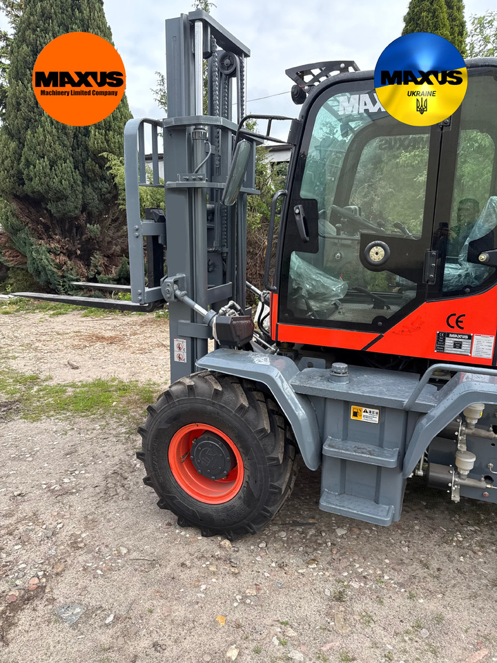 Maxus NEW off-road 4x4 forklift 50HP - Empilhador todo-o-terreno: foto 1 Maxus NEW off-road 4x4 forklift 50HP - Empilhador todo-o-terreno: foto 1