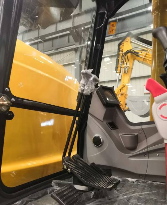 Escavadora de rastos novo NEW MAXUS 13 Ton Crawler Excavator Warranty up to 10 YEARS НОВА Копарка гусенична MAXUS 13 тонн Гарантія до 10 РОКІВ NOWA Koparka gąsienicowa MAXUS 13 ton Gwarancja do 10 LAT: foto 7