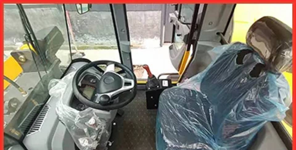 NEW MAXUS 4x4 Wheel Loader Warranty up to 10 YEARS НОВА Копарка колісна 4x4 MAXUS Гарантія Nowa Ładowarka kołowa 4x4 MAXUS Gwarancja - Pá carregadora de rodas: foto 3 NEW MAXUS 4x4 Wheel Loader Warranty up to 10 YEARS НОВА Копарка колісна 4x4 MAXUS Гарантія Nowa Ładowarka kołowa 4x4 MAXUS Gwarancja - Pá carregadora de rodas: foto 3