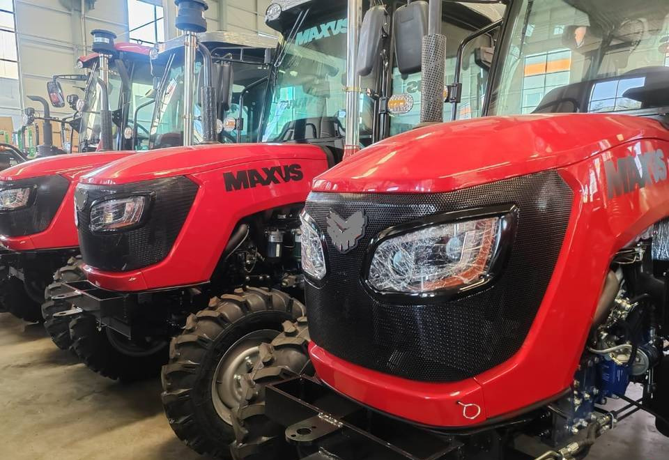 NEW MAXUS 50 HP 4x4 Tractor Euro 5 Warranty up to 10 YEARS НОВИЙ MAXUS 50 К.с. 4x4 Трактор Euro 5 Гарантія до 10 РОКІВ NOWY MAXUS 50 KM 4x4 Ciągnik Euro 5 Gwarancja do 10 LAT - Trator: foto 1 NEW MAXUS 50 HP 4x4 Tractor Euro 5 Warranty up to 10 YEARS НОВИЙ MAXUS 50 К.с. 4x4 Трактор Euro 5 Гарантія до 10 РОКІВ NOWY MAXUS 50 KM 4x4 Ciągnik Euro 5 Gwarancja do 10 LAT - Trator: foto 1