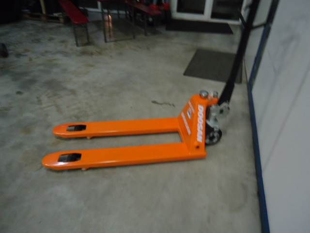 Doosan Pallettruck - Porta-palete: foto 4 Doosan Pallettruck - Porta-palete: foto 4