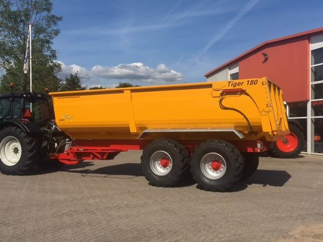 Jako Tiger 180 Landbouwkipper, Kiepwagen - Reboque basculante agrícola: foto 2 Jako Tiger 180 Landbouwkipper, Kiepwagen - Reboque basculante agrícola: foto 2