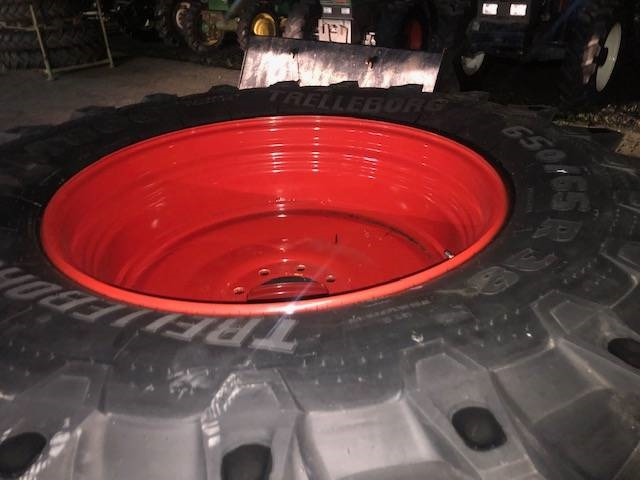 Trelleborg 650/65 R38 + 540/65 R28 TM800 - Jantes e pneus para Máquina agrícola: foto 3 Trelleborg 650/65 R38 + 540/65 R28 TM800 - Jantes e pneus para Máquina agrícola: foto 3