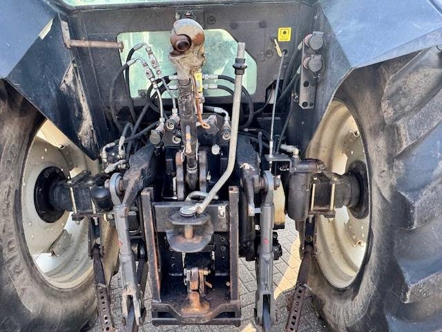 Valtra 6650 Hitech, FH+PTO, 8265 uur! - Trator: foto 3 Valtra 6650 Hitech, FH+PTO, 8265 uur! - Trator: foto 3