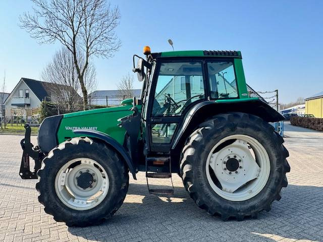 Valtra 6650 Hitech, FH+PTO, 8265 uur! - Trator: foto 4 Valtra 6650 Hitech, FH+PTO, 8265 uur! - Trator: foto 4
