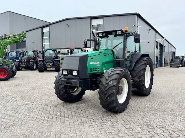 Valtra 8350 Hitech - Trator: foto 4 Valtra 8350 Hitech - Trator: foto 4