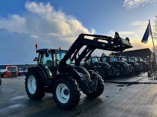 Valtra G115 hitech, 1625 uur, G4 voorlader! - Trator: foto 5 Valtra G115 hitech, 1625 uur, G4 voorlader! - Trator: foto 5