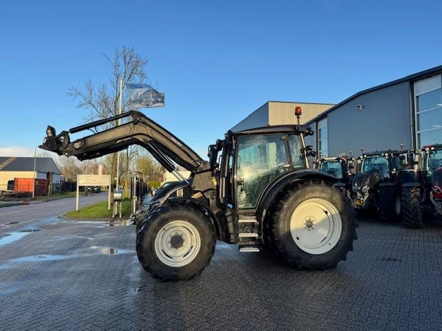Valtra G115 hitech, 1625 uur, G4 voorlader! - Trator: foto 2 Valtra G115 hitech, 1625 uur, G4 voorlader! - Trator: foto 2