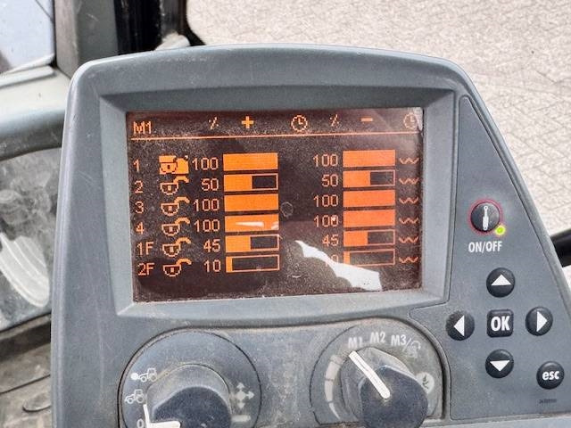 Valtra T172 Direct FH+PTO, 6772 uur! - Trator: foto 2 Valtra T172 Direct FH+PTO, 6772 uur! - Trator: foto 2