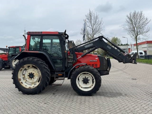 Valtra Valmet 6650 Hitech, voorlader, vloeistofkoppeling - Trator: foto 4 Valtra Valmet 6650 Hitech, voorlader, vloeistofkoppeling - Trator: foto 4
