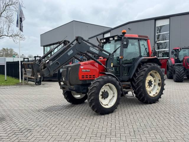 Valtra Valmet 6650 Hitech, voorlader, vloeistofkoppeling - Trator: foto 5 Valtra Valmet 6650 Hitech, voorlader, vloeistofkoppeling - Trator: foto 5