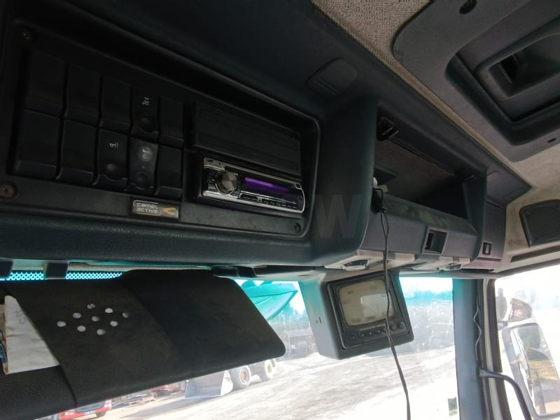 Distribuidor de asfalto Renault: foto 12