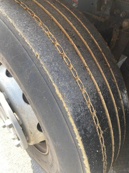 Caminhão de lixo Renault Premium 380 DXI: foto 8 Caminhão de lixo Renault Premium 380 DXI: foto 8