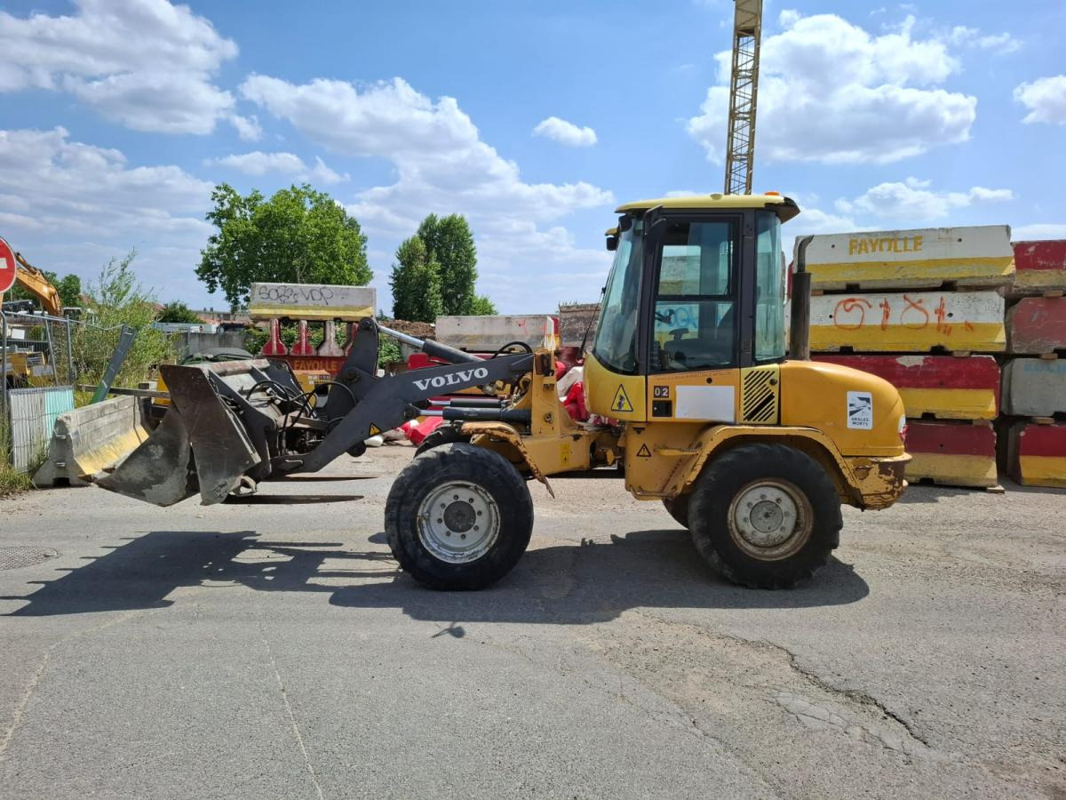 Volvo L 30 B - Pá carregadora de rodas: foto 3 Volvo L 30 B - Pá carregadora de rodas: foto 3