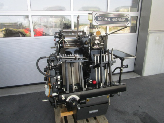 HEIDELBERG TIEGEL A4 MIT HEISSFOLIENPRÄGEEINRICHTUNG - Impressora offset: foto 2 HEIDELBERG TIEGEL A4 MIT HEISSFOLIENPRÄGEEINRICHTUNG - Impressora offset: foto 2