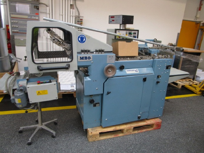 MBO T400-1-400/4 - Máquina de dobrar papel: foto 1 MBO T400-1-400/4 - Máquina de dobrar papel: foto 1