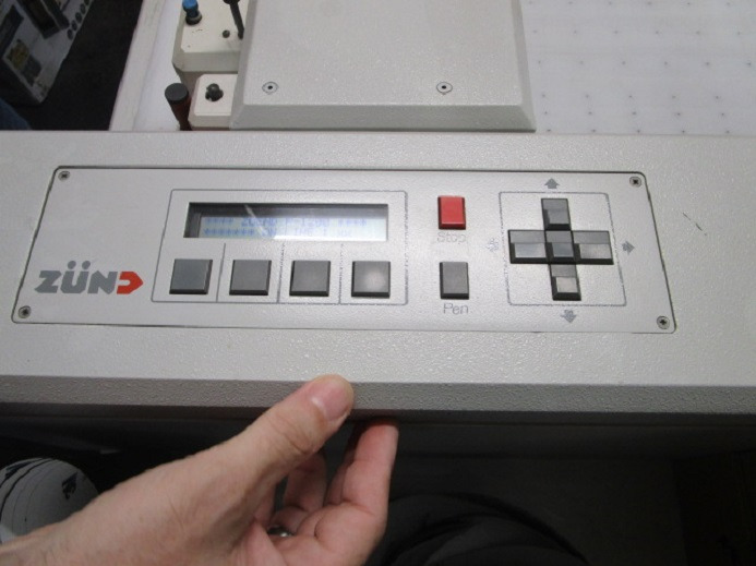 SCHNEIDEPLOTTER ZÜND P-1200 PLUS - Máquina de corte de papel: foto 4 SCHNEIDEPLOTTER ZÜND P-1200 PLUS - Máquina de corte de papel: foto 4
