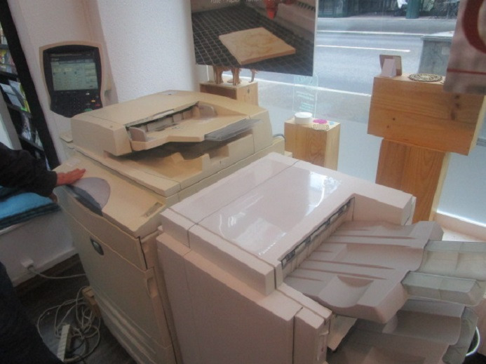 XEROX DC250 (Drucken, Kopieren, Scannen) mit Broschürenfinischer - Máquina de impressão digital: foto 2 XEROX DC250 (Drucken, Kopieren, Scannen) mit Broschürenfinischer - Máquina de impressão digital: foto 2