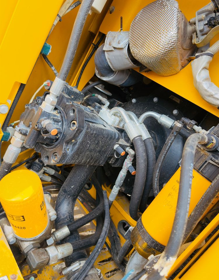 Escavadora de rastos JCB 140 XLC: foto 8