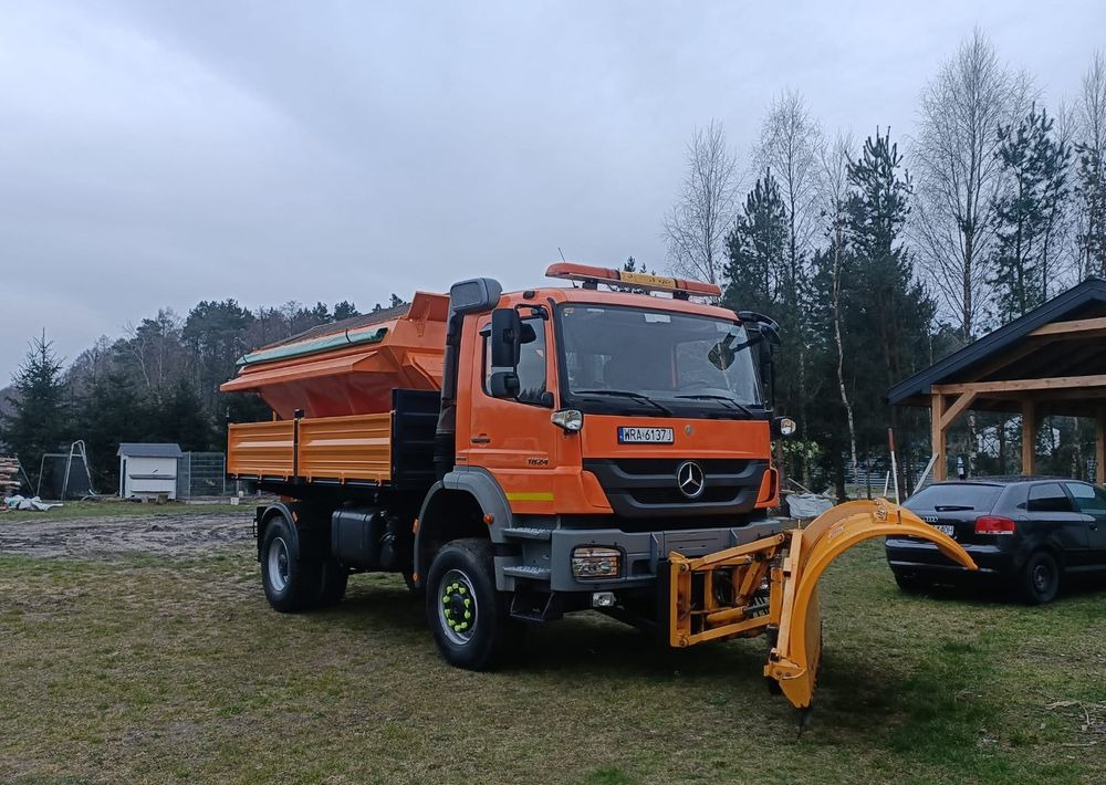 Mercedes-Benz Axor 1824 - Veículo limpa-neves: foto 4 Mercedes-Benz Axor 1824 - Veículo limpa-neves: foto 4