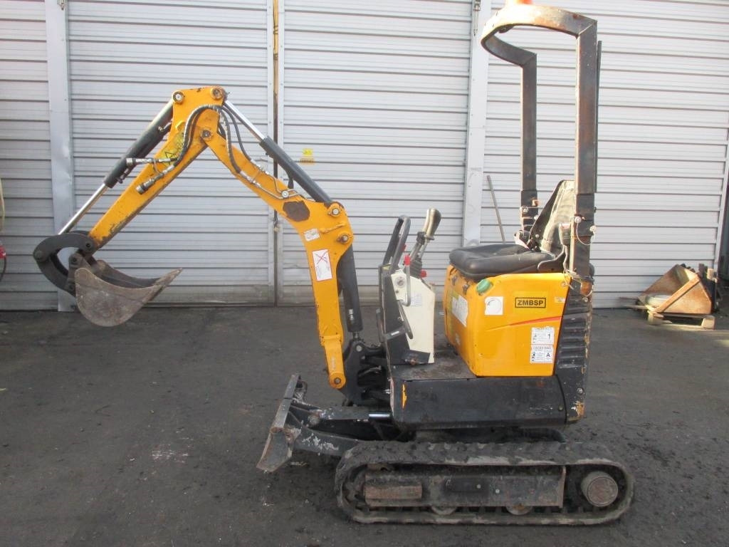 Bobcat E 08 - Mini escavadeira: foto 1 Bobcat E 08 - Mini escavadeira: foto 1
