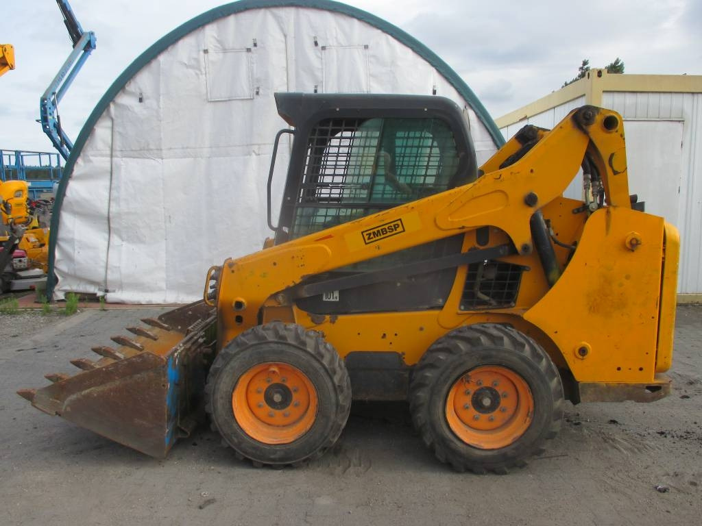 Bobcat S 530 - Mini pá carregadora: foto 1 Bobcat S 530 - Mini pá carregadora: foto 1