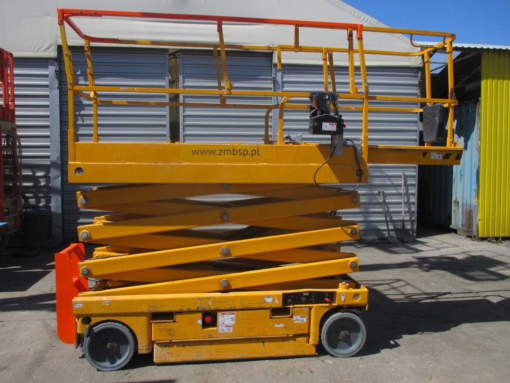 Haulotte Compact 10 N - Plataforma de Tijera/ Plataforma de tesoura: foto 1 Haulotte Compact 10 N - Plataforma de Tijera/ Plataforma de tesoura: foto 1