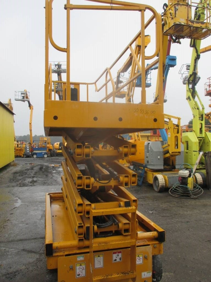 Haulotte Compact 12  - Plataforma de Tijera/ Plataforma de tesoura: foto 3 Haulotte Compact 12  - Plataforma de Tijera/ Plataforma de tesoura: foto 3