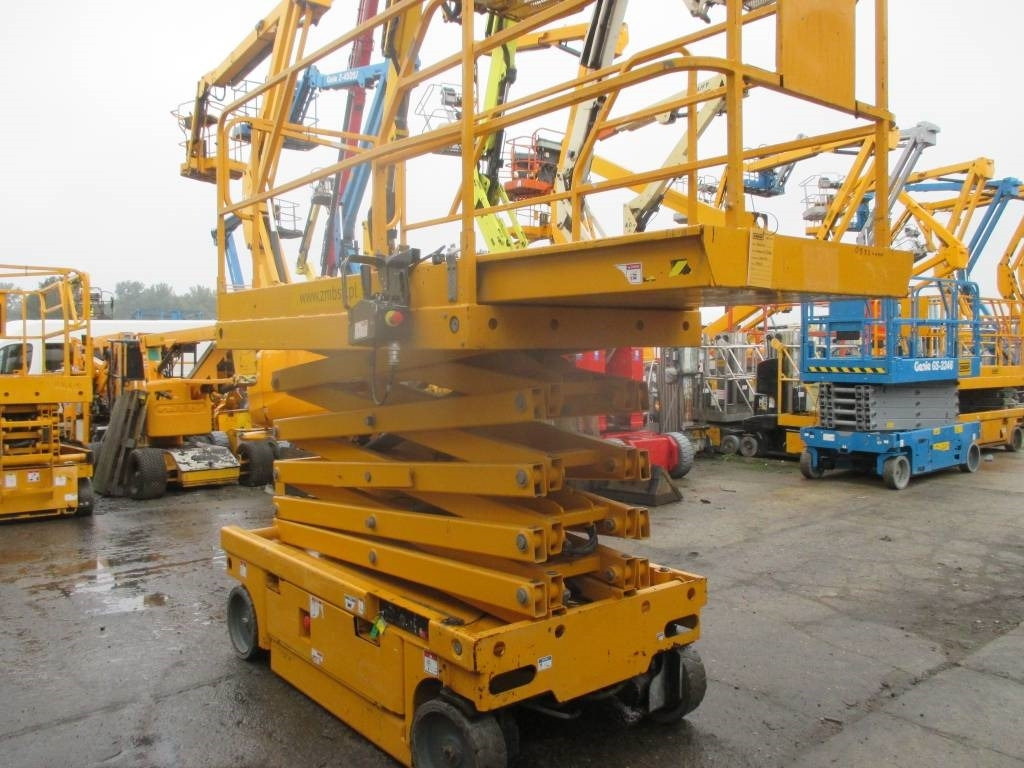 Haulotte Compact 12 - Plataforma de Tijera/ Plataforma de tesoura: foto 4 Haulotte Compact 12 - Plataforma de Tijera/ Plataforma de tesoura: foto 4