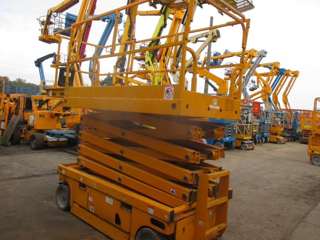 Haulotte Compact 12  - Plataforma de Tijera/ Plataforma de tesoura: foto 4 Haulotte Compact 12  - Plataforma de Tijera/ Plataforma de tesoura: foto 4