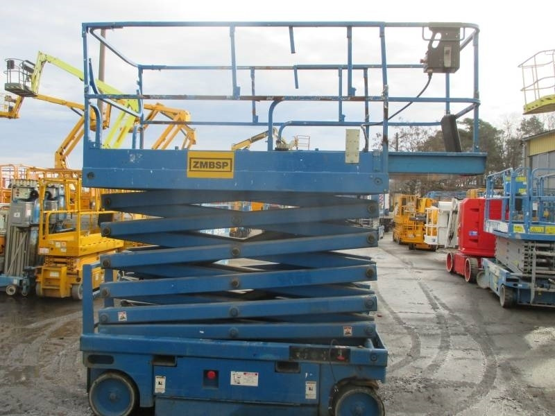 Haulotte Compact 14 - Plataforma de Tijera/ Plataforma de tesoura: foto 5 Haulotte Compact 14 - Plataforma de Tijera/ Plataforma de tesoura: foto 5