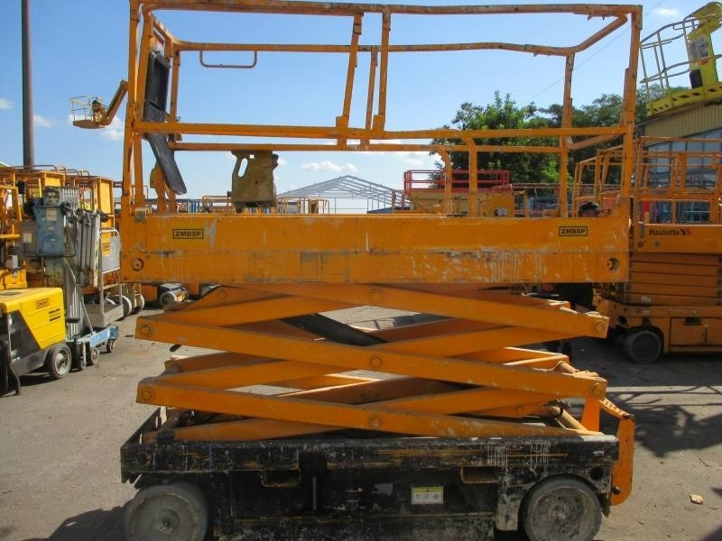 Haulotte Compact 8 - Plataforma de Tijera/ Plataforma de tesoura: foto 5 Haulotte Compact 8 - Plataforma de Tijera/ Plataforma de tesoura: foto 5