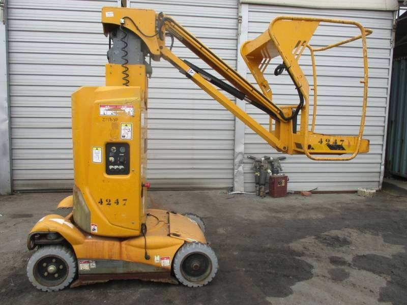 Haulotte Star 10 - Plataforma de mastro vertical: foto 1 Haulotte Star 10 - Plataforma de mastro vertical: foto 1