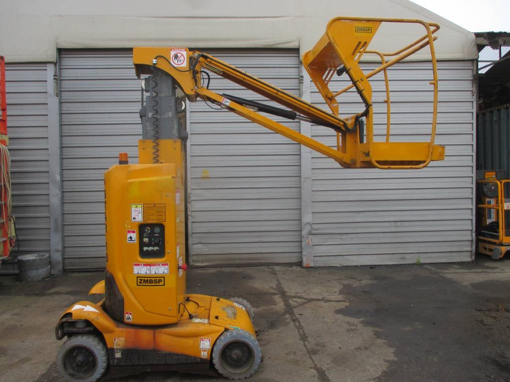 Haulotte Star 10 - Plataforma de mastro vertical: foto 1 Haulotte Star 10 - Plataforma de mastro vertical: foto 1