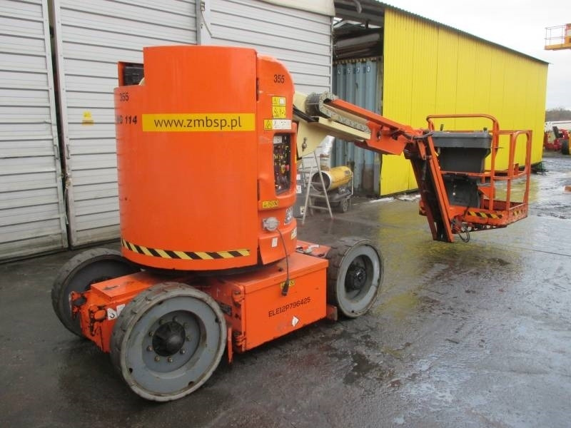 JLG E 300 AJ - Plataforma articulada: foto 2 JLG E 300 AJ - Plataforma articulada: foto 2