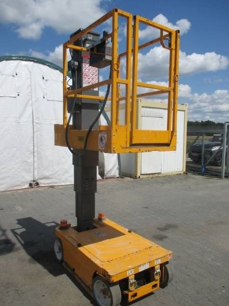 SkyJack SJ 12 - Plataforma de mastro vertical: foto 4 SkyJack SJ 12 - Plataforma de mastro vertical: foto 4