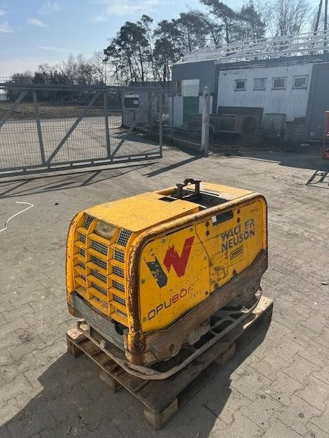 Wacker Neuson DPU 80 - Placas vibratórias: foto 3 Wacker Neuson DPU 80 - Placas vibratórias: foto 3