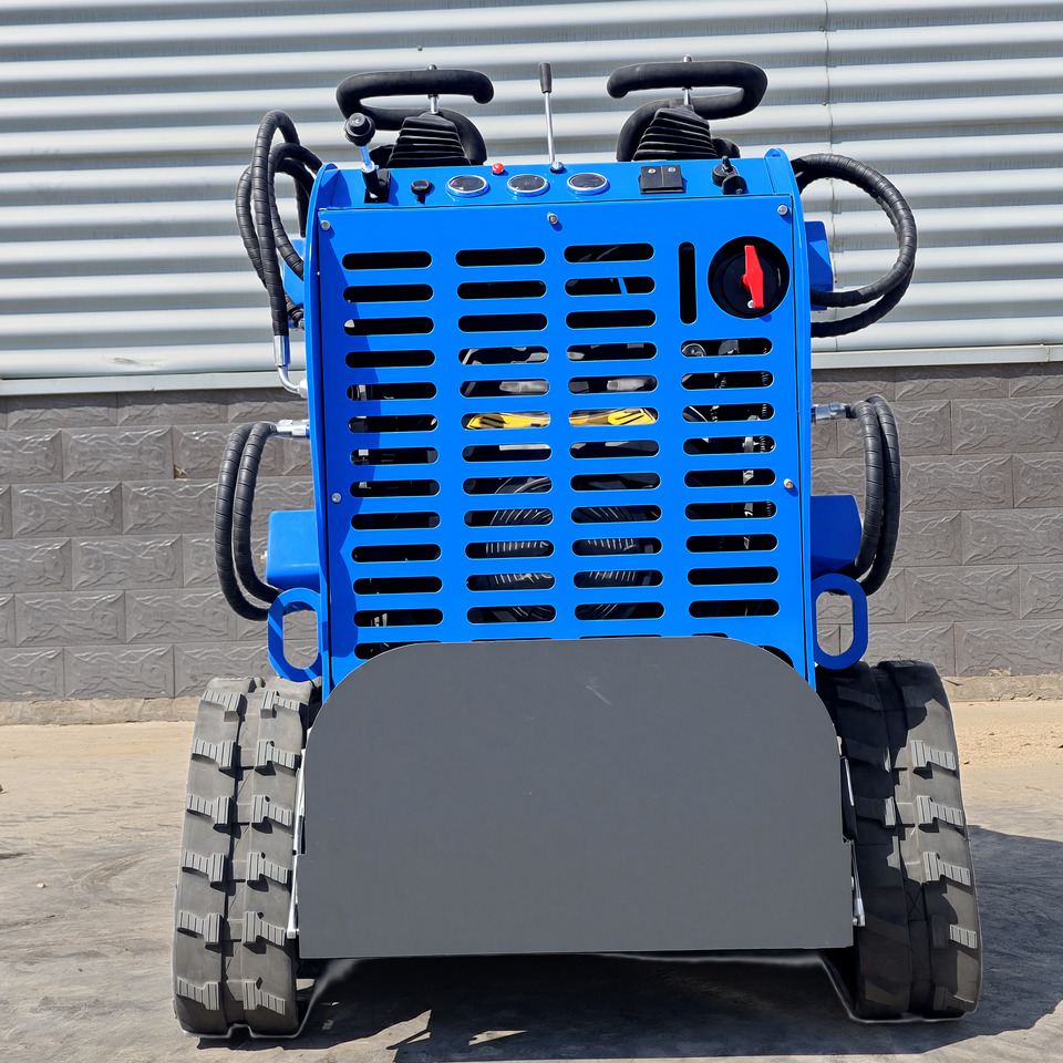 LEZUM LA380 Mini Skid Steer Loader Compact Track Diesel Cheap Mini Skid Steer Loader For Sale With Mini Skid Steer Attachments 4 In 1 Bucket - Mini pá carregadora: foto 4 LEZUM LA380 Mini Skid Steer Loader Compact Track Diesel Cheap Mini Skid Steer Loader For Sale With Mini Skid Steer Attachments 4 In 1 Bucket - Mini pá carregadora: foto 4